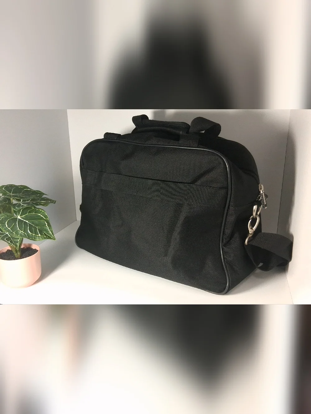Jeep Men's Black Laptop Messenger Bag - Unbranded Authentic